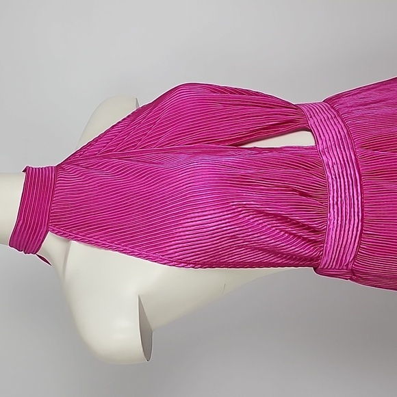 Sincerley Jules Women's Hot Pink Pleated Cross Over Halter Dress Lined Sz Medium - Picture 3 of 12